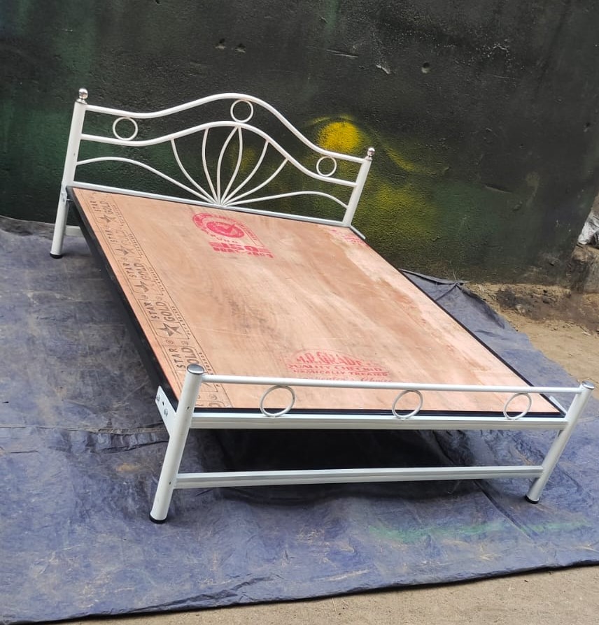 White single cot finished product